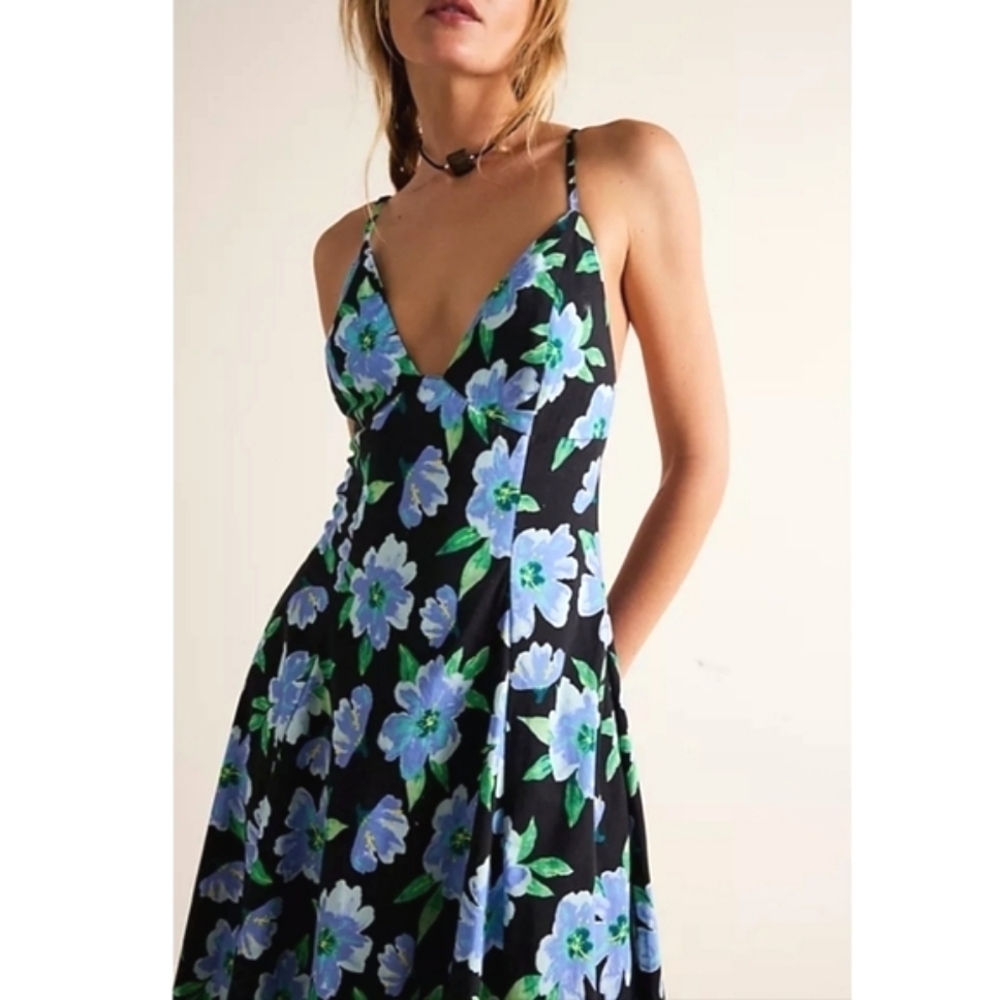 NWT Free People Finer Things floral Midi dress size small black blue